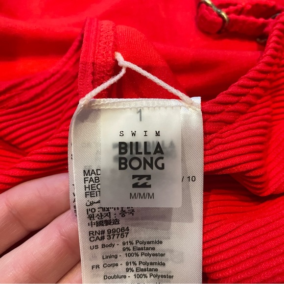 Billabong one piece red - Picture 4 of 4